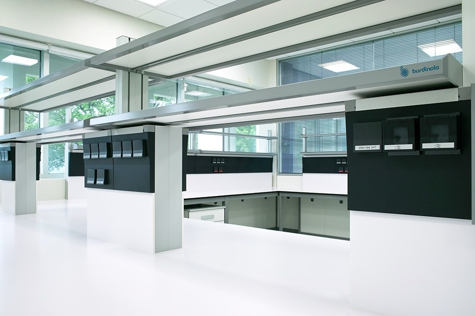 Service systems on both sides designed and implemented by Burdinola in the KABI laboratory