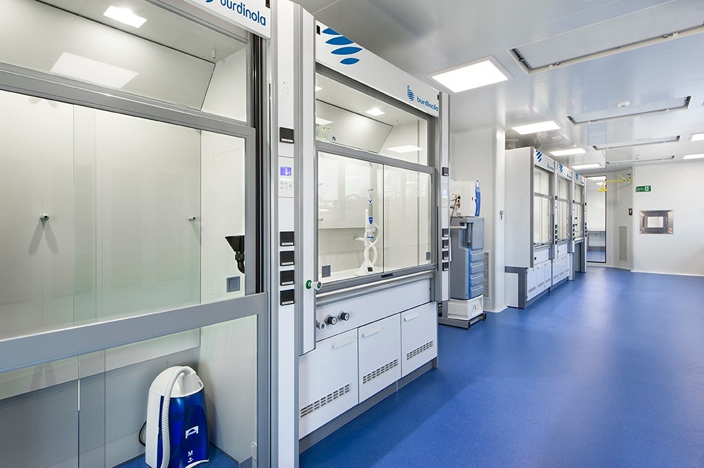Walk-in fume cupboard at the GRAPHENEA Research Laboratory in the Basque Country