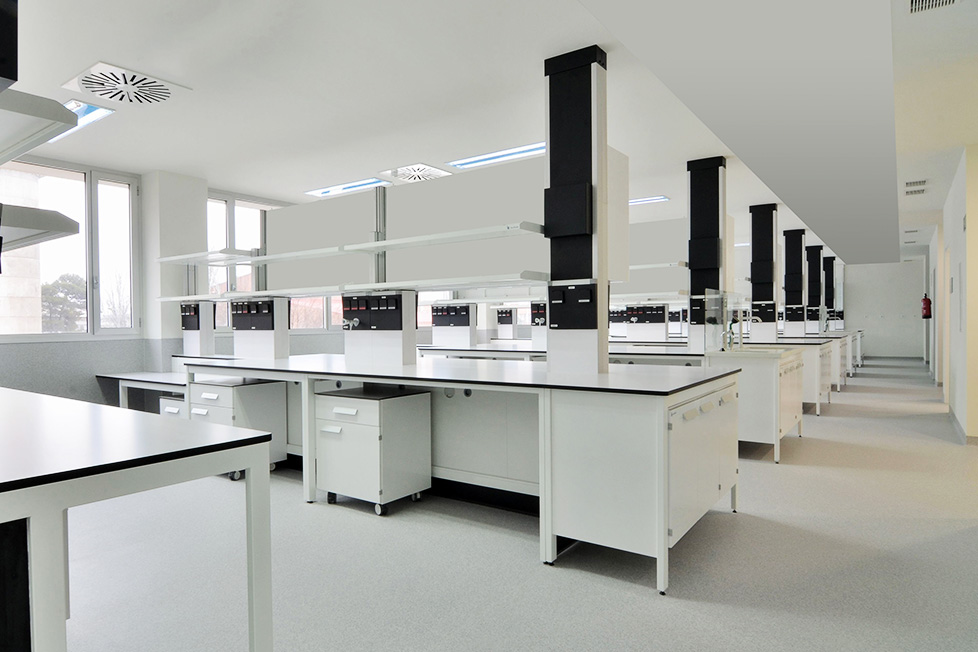 ISCIII Carlos III Health Institute. Central laboratory benches designed by Burdinola