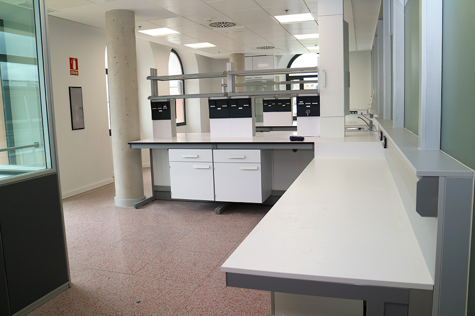 Fondation pour la Recherche Biosanitaire des Asturies. Laboratoires conçus et équipés par Burdinola