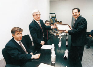 Entrega de premios a D. Avelino Corma Canos